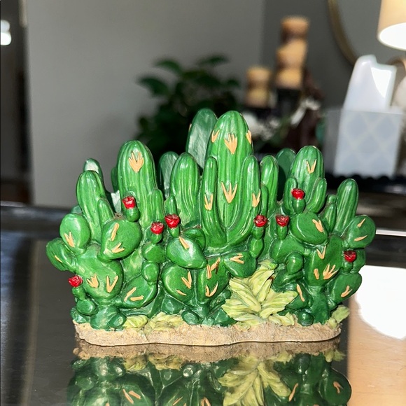 Festive Green Cactus Napkin Holder - Picture 2 of 11